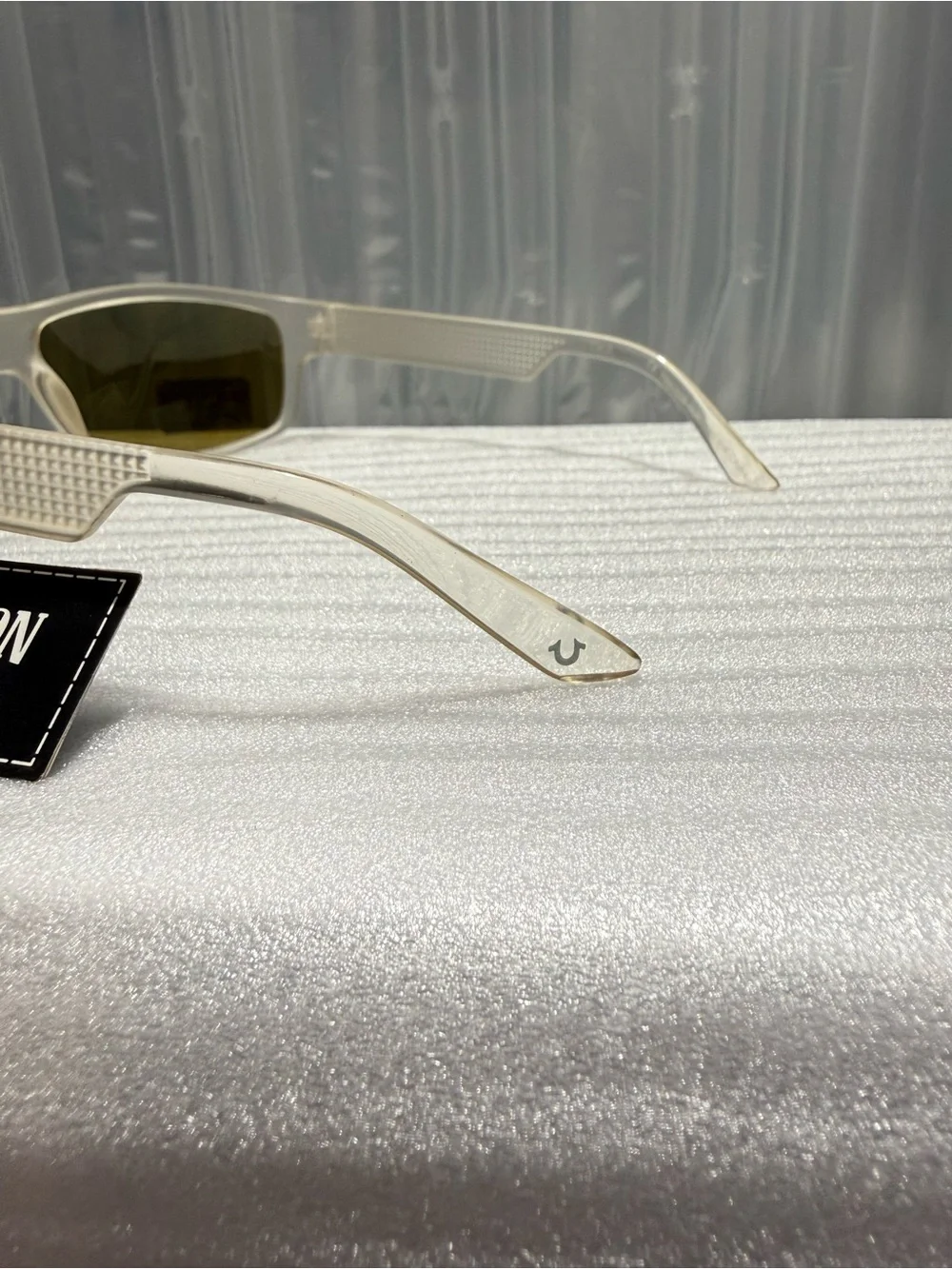 True Religion Men’s Sport Wrap Sunglasses Clear-Off White Blue Mirror-NWT